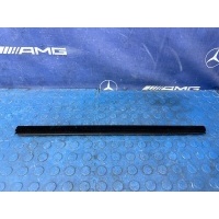 уплотнитель стекла двери Mercedes-benz E350 W211 2006 A2117250165