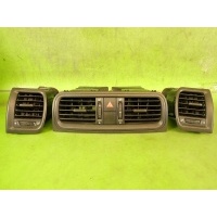 Решетки вентилятора skoda fabia ii 2008 год