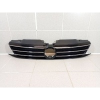 Решетка радиатора Volkswagen Jetta 6 5C6853651AJZLL