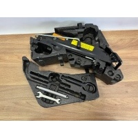 Комплект ремонтный домкрат ключи audi q7 4l0011031b