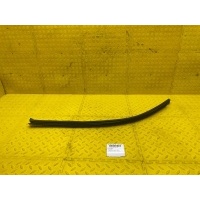 Уплотнитель двери Kia Sportage QL 83231D9000