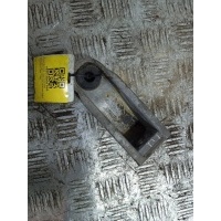 Кронштейн радиатора R=L. Opel Vectra C 2004 13140216