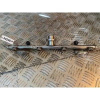 Топливная рампа Ford C-MAX 2003-2011 2003 4M8G9D280AA
