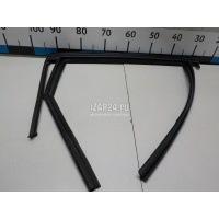 Уплотнитель стекла двери Volvo V90 2017 31693336