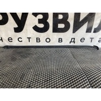 уплотнитель стекла двери правый Volvo FH4 82178204