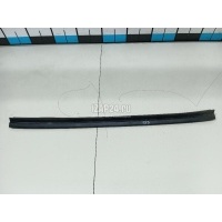 Уплотнитель двери Toyota ES 2018 6788733060