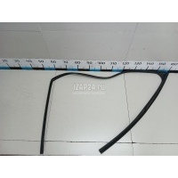 Уплотнитель стекла двери Toyota ES 2018 6815133140
