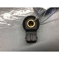 Датчик детонации Volkswagen Golf 3 2006 030905377A,0261231045