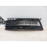 Решетка противотуманной фары Skoda Octavia A8 NN3 2019-2022 5E3807681A
