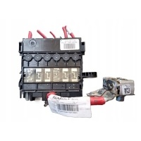 Блок клемма akumulatora renault megane iv 241148785r как новый