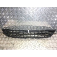 Заглушка (решетка) в бампер Opel Astra J 2010 13266567