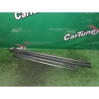 Молдинги стекол Mercedes-Benz E S210 2002 A2106900780