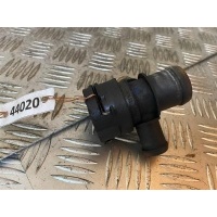 Фланец (тройник) системы охлаждения Audi A4 B8 2007-2011 2008 8K0122293B