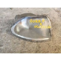 Поворотник правый Opel Astra F 1995