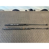 Амортизатор двери багажника Mercedes M/W164 2005-2011 A1648800029, A1648800129