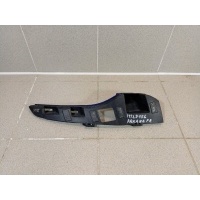 Кронштейн переднего бампера правый Renault Arkana 620361761R