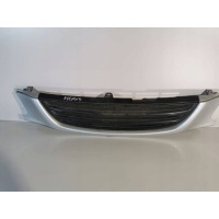 Решетка радиатора радиатора toyota avensis t22