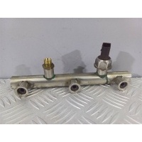 Топливная рампа Audi A6 C7 2014 06E130089Q, 03C906051C