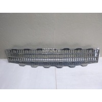 Решетка в бампер центральная Renault Megane II (2003 - 2009) 8200746184
