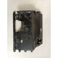 Кронштейн крепления бампера заднего Volkswagen Multivan T5 2009 7H0807130A