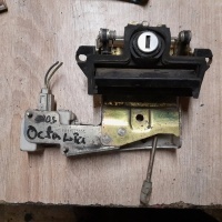 Skoda октавия mk1 замок крышки багажника багажника 5d хэтчбек 1u6827565c