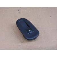 Кнопка стеклоподъемника переднего правого Renault Master 2014 8200548968