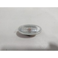 Повторитель на крыло белый Mazda Mazda 5 (CR) (2005 - 2010) GJ6A51120C