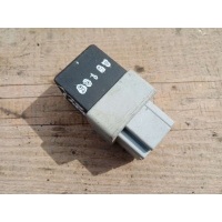 Реле стеклоочистителей (дворников) Mitsubishi Carisma 1997 MB953394