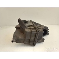 Корпус воздушного фильтра Volkswagen Multivan T5 2009 7H0129601P,7H0129607L,7H0129601R