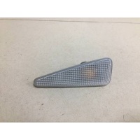 Повторитель на крыло Renault Renault Sandero 2009-2014 8200602765