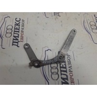 кронштейн глушителя Mercedes Benz W204 2007-2015 2012 A2711401440