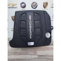 Декоративная крышка двигателя Porsche Macan 2014 95B103925A