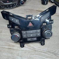Блок управления печки/климат-контроля Chevrolet Cruze J300 2014 95146207