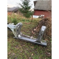 Стойка кузовная центральная правая BMW 7 E65/E66/E67 2007 51358223755