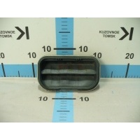 Решетка вентиляционная Ford Focus CB4 2008 4416171, YF1A-54280B62-AD