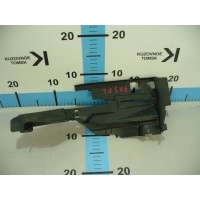 Накладка Уплотнитель Крыла Ford Focus CB8 2012 1726788, BM51-A02477-AE