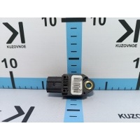 Датчик Air Bag Toyota Corolla E150 2011 89831-02100