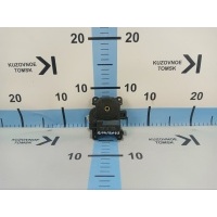 Моторчик Заслонки Отопителя XU40 2012 87106-33260, 0638000172PLS