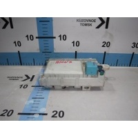 Блок предохранителей салонный Toyota Hilux AN10, AN20, AN30 2011 82730-0K060