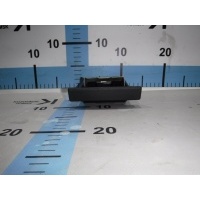 Пепельница Toyota Hilux AN10, AN20, AN30 2011 74102-0K011-B0, 74111-0D030