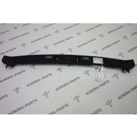 Молдинг крышки багажника Land Rover Range Rover Velar L560 2017 LR092771