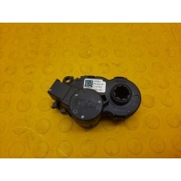 Моторчик заслонки отопителя Nissan X-trail t32 2019 277304BC0A, 277313DF0A
