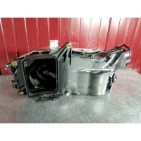 Корпус воздушного фильтра Mercedes C-class W205 2015 A6510900500, A6510900600