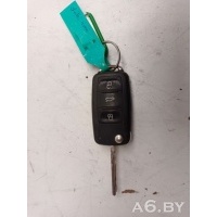 Ключ Volkswagen Tiguan 1 2007 5K0837202