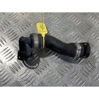 Патрубок (трубопровод, шланг) Audi A8 D4/4H 2015 4H0133889L