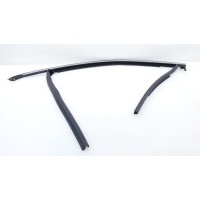Уплотнитель стекла двери Geely Monjaro KX11 2024 5079088900, 8889222628