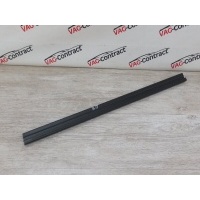 Уплотнитель двери Skoda Octavia 7 2019 5E5839479, 5E5839480