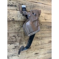 Педаль тормоза Renault Logan 2016 465014380R