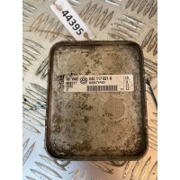 Радиатор масляный Volkswagen Golf 7 2012-2017 2017 04E117021K