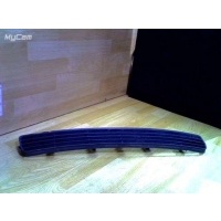 Заглушка (решетка) в бампер передний Audi A4 B5 1999 8D0807683